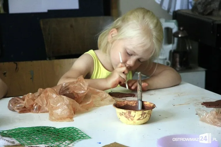 Wakacyjne spotkania z ceramiką (zdjęcia)