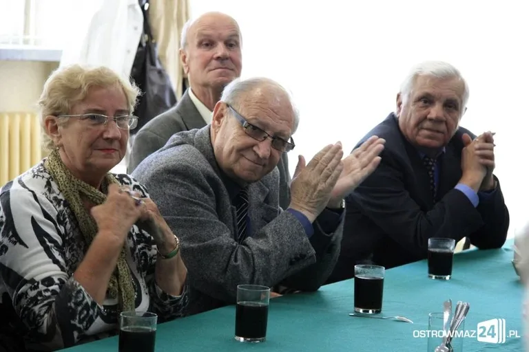Maturzyści z Ekonomika sprzed 50-ciu lat (zdjęcia)