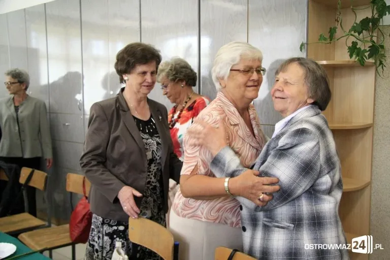Maturzyści z Ekonomika sprzed 50-ciu lat (zdjęcia)