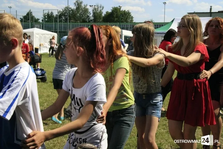 Trwa piknik integracyjny (zdjęcia, wideo)