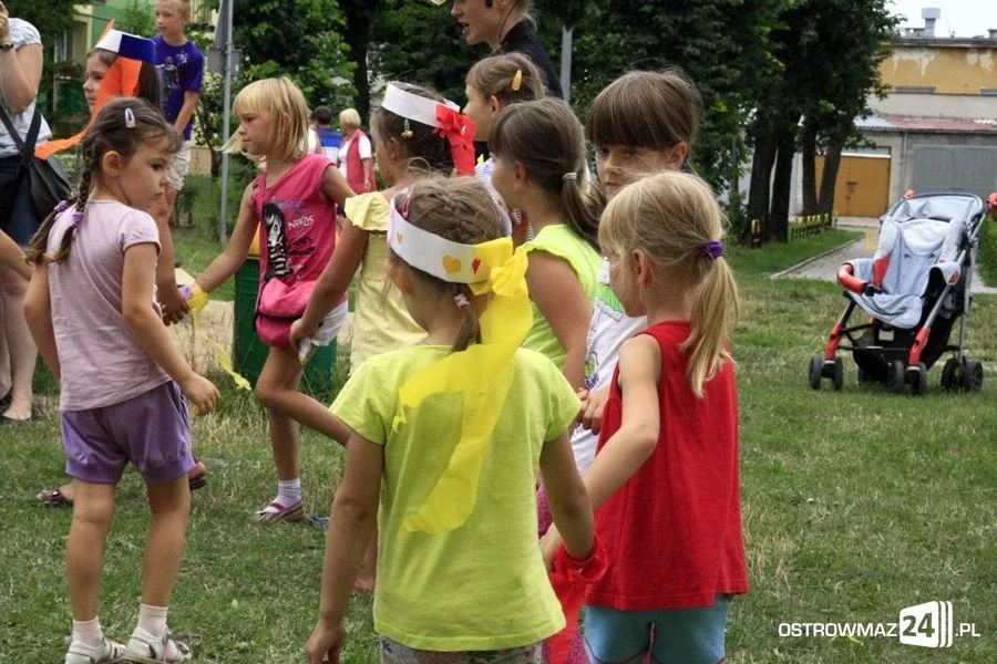 'Wakacyjne Podwórko' przy domu kultury (zdjęcia, wideo)