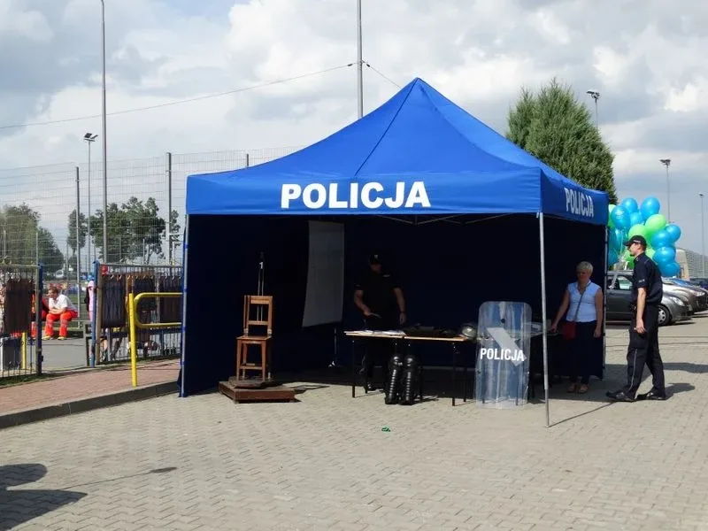 Ostrowscy policjanci na Dożynkach w Wąsewie
