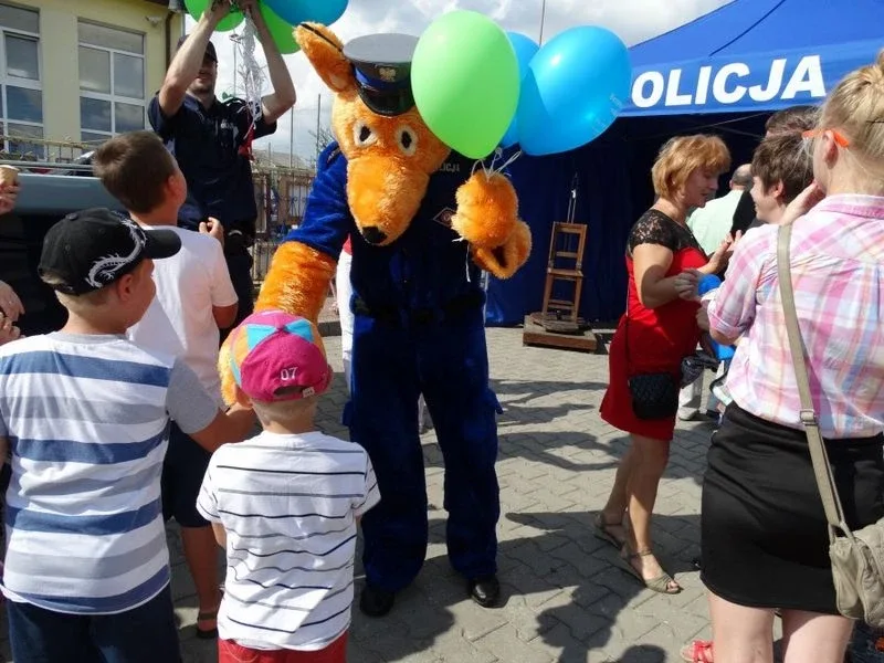 Ostrowscy policjanci na Dożynkach w Wąsewie