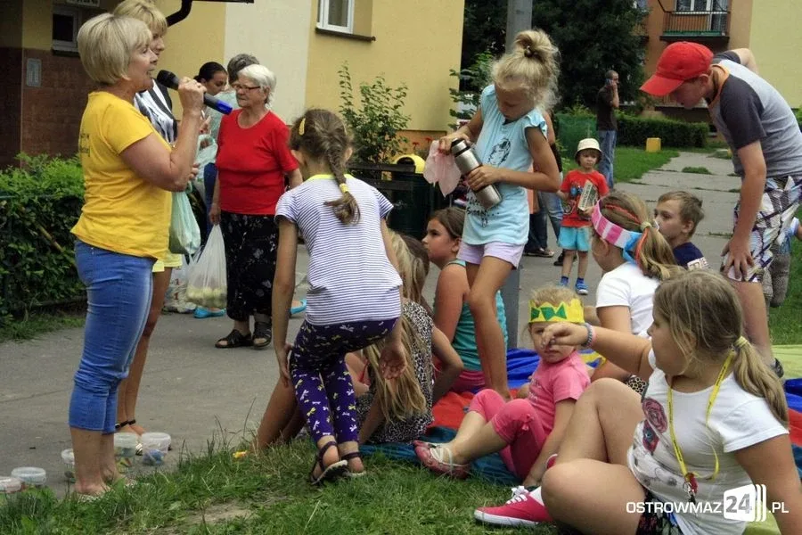 'Wakacyjne Podwórko' przy domu kultury (zdjęcia, wideo)