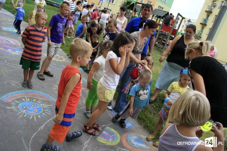 'Wakacyjne Podwórko' przy domu kultury (zdjęcia, wideo)