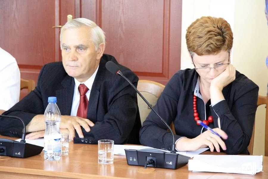 Powiat ostrowski otrzyma 1,3 mln zł na drogi