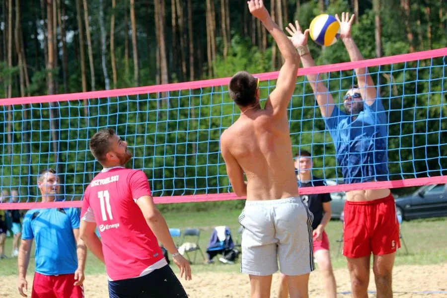 Siatkarskie emocje na plaży (zdjęcia, wideo)