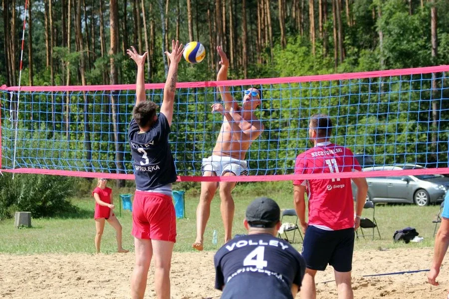 Siatkarskie emocje na plaży (zdjęcia, wideo)