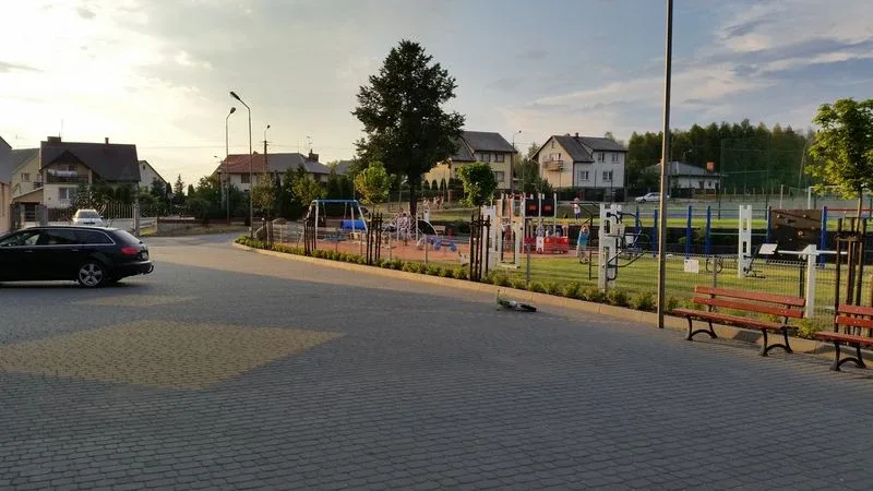 Plac zabaw w Wąsewie tętni życiem (zdjęcia)