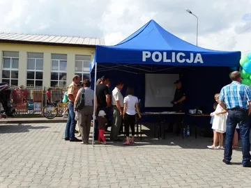 Ostrowscy policjanci na Dożynkach w Wąsewie