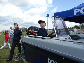 Ostrowscy policjanci na Dożynkach w Ugniewie