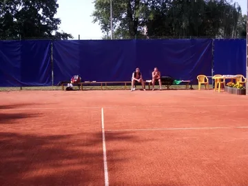 Tenisowy turniej na kortach ostrowskiego MOSiR (zdjęcia)