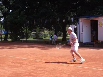 Tenisowy turniej na kortach ostrowskiego MOSiR (zdjęcia)