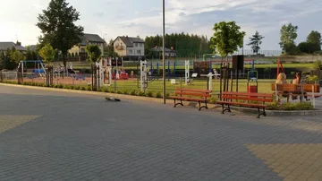 Plac zabaw w Wąsewie tętni życiem (zdjęcia)