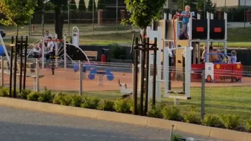 Plac zabaw w Wąsewie tętni życiem (zdjęcia)