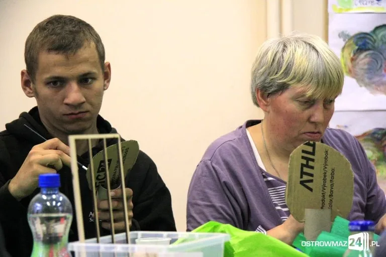 Niepełnosprawni w Amelii budowali miasto (zdjęcia)