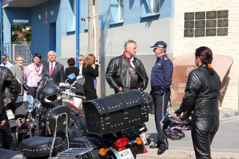 Rajd Katyński w Ostrowi Maz. (zdjęcia)