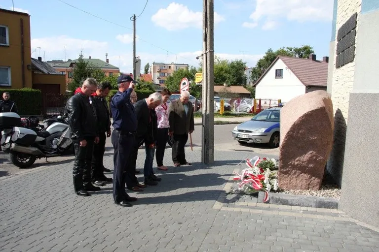 Rajd Katyński w Ostrowi Maz. (zdjęcia)