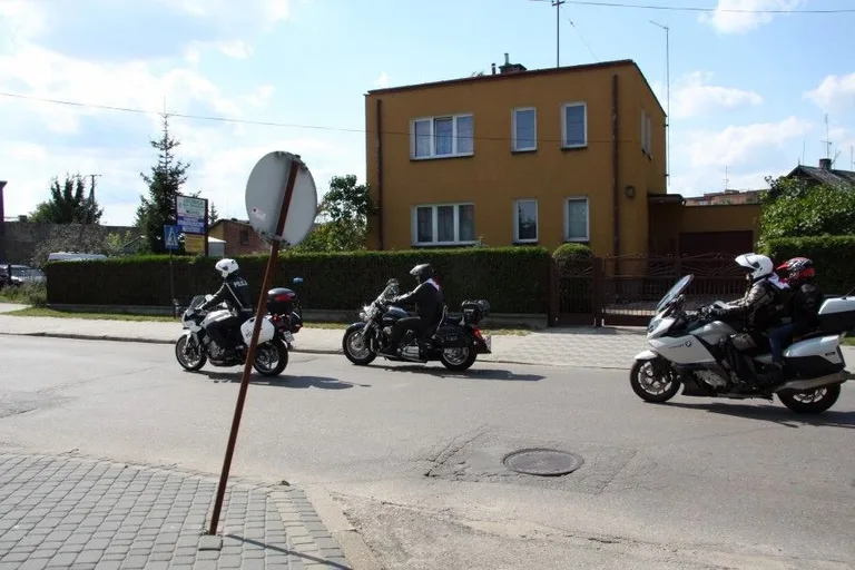 Rajd Katyński w Ostrowi Maz. (zdjęcia)