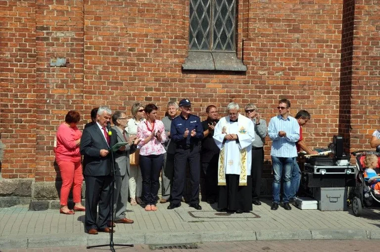 Rajd Katyński w Ostrowi Maz. (zdjęcia)