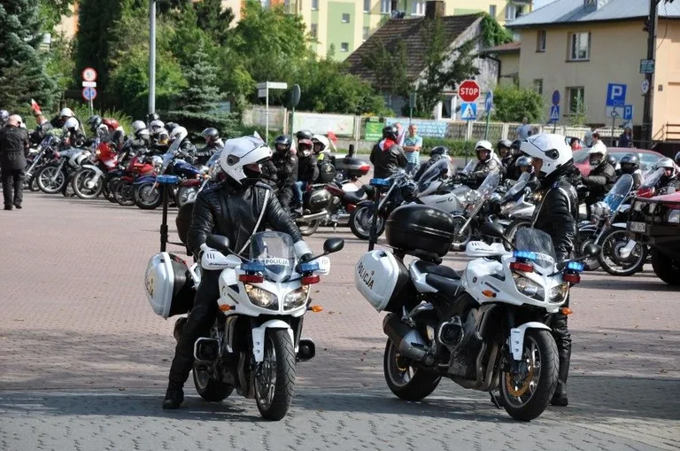 Rajd Katyński w Ostrowi Maz. (zdjęcia)