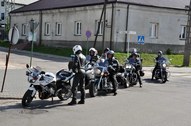 Rajd Katyński w Ostrowi Maz. (zdjęcia)