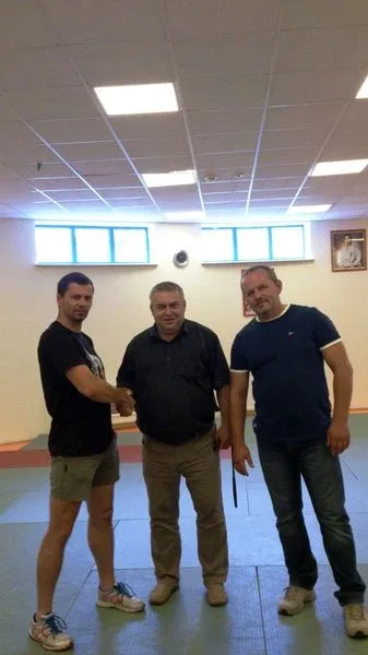 Karatecy odmalowali salę treningową (zdjęcia)