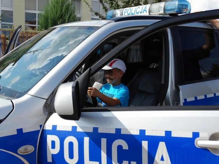Ostrowscy policjanci na Dożynkach w Wąsewie