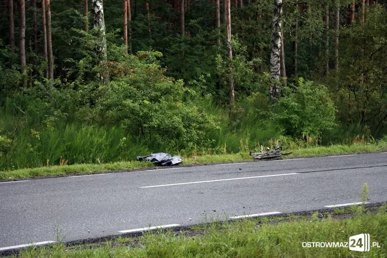 Śmiertelne potrącenie rowerzysty (zdjęcia)