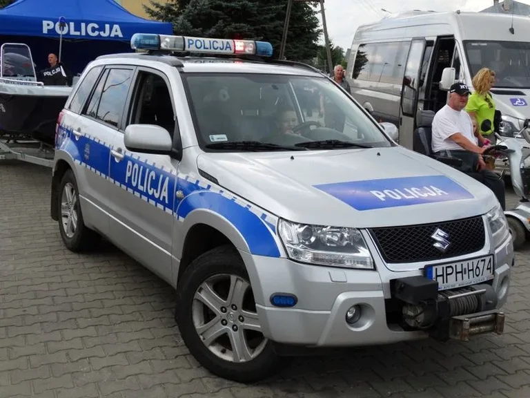 Ostrowscy policjanci na Dożynkach w Wąsewie
