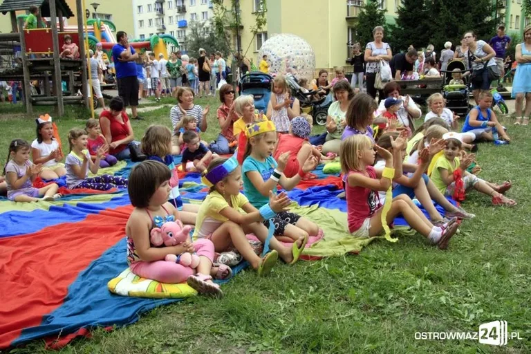 'Wakacyjne Podwórko' przy domu kultury (zdjęcia, wideo)
