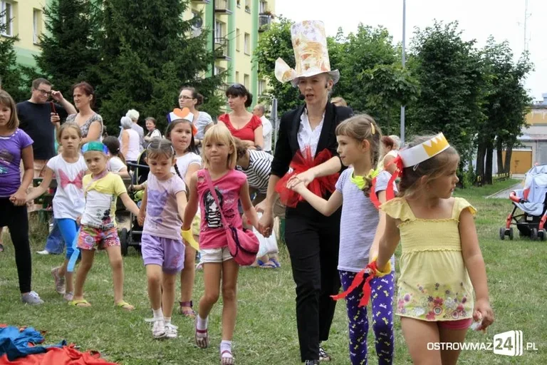 'Wakacyjne Podwórko' przy domu kultury (zdjęcia, wideo)