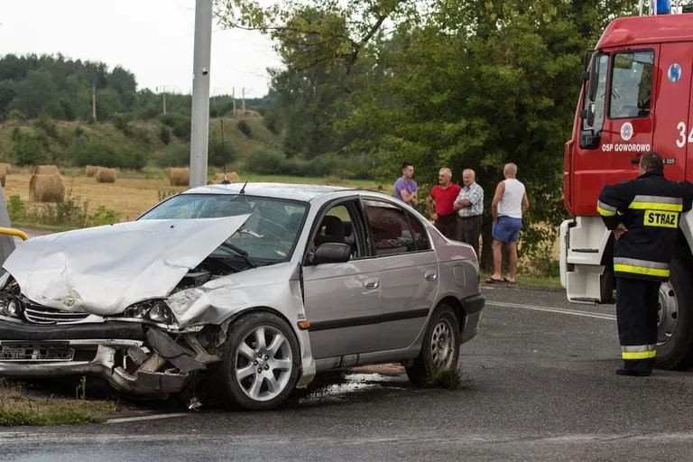 Wypadek w Ponikwi Małej (zdjęcia)