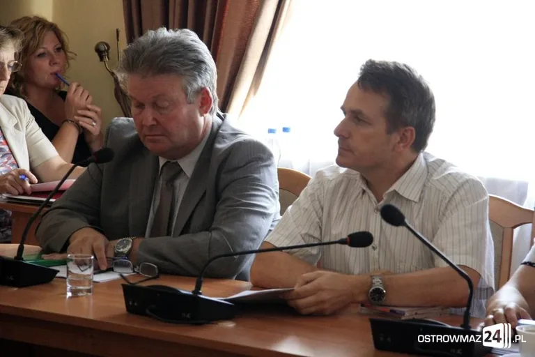 Powiat ostrowski otrzyma 1,3 mln zł na drogi