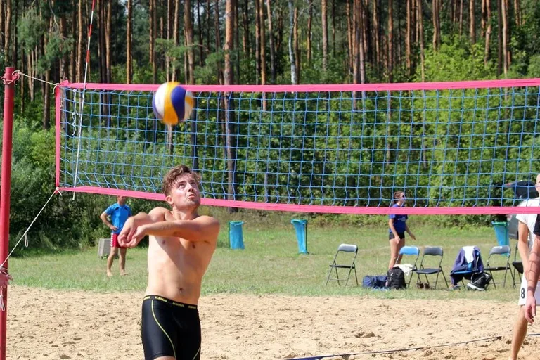 Siatkarskie emocje na plaży (zdjęcia, wideo)