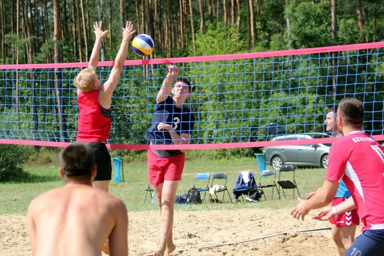 Siatkarskie emocje na plaży (zdjęcia, wideo)