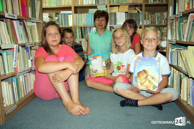 Dzieci lubią książki (zdjęcia)