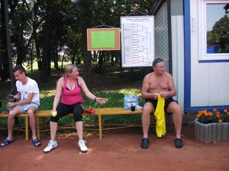 Tenisowy turniej na kortach ostrowskiego MOSiR (zdjęcia)