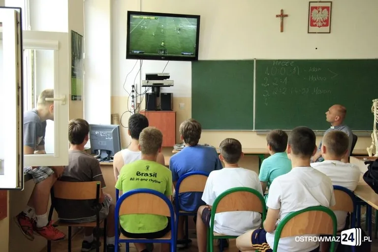 Wakacyjne rozgrywki piłki nożnej (zdjęcia)
