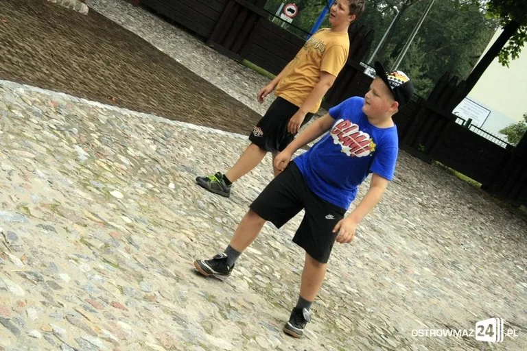 Gry i zabawy w ramach wakacji w mieście (zdjęcia)