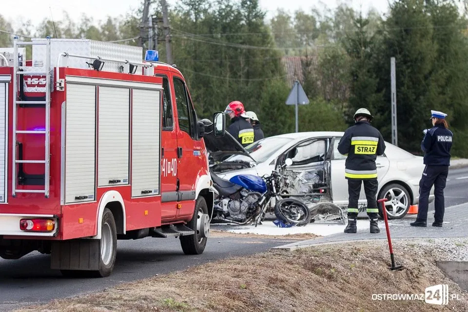 Wypadek w Ugniewie. 20-latek w szpitalu (foto)