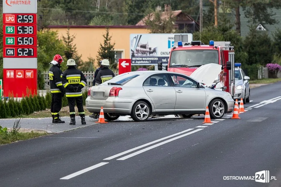 Wypadek w Ugniewie. 20-latek w szpitalu (foto)
