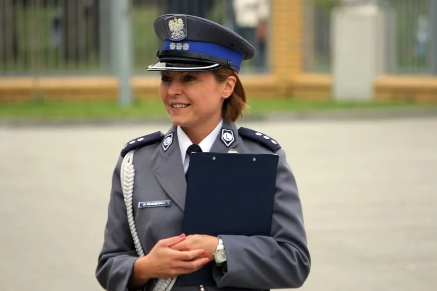 Ostrowscy policjanci odznaczeni (zdjęcia, wideo)