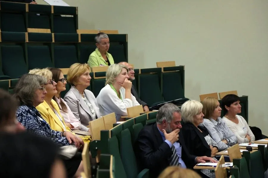 Dyskutowali o przyszłości bibliotek (zdjęcia)