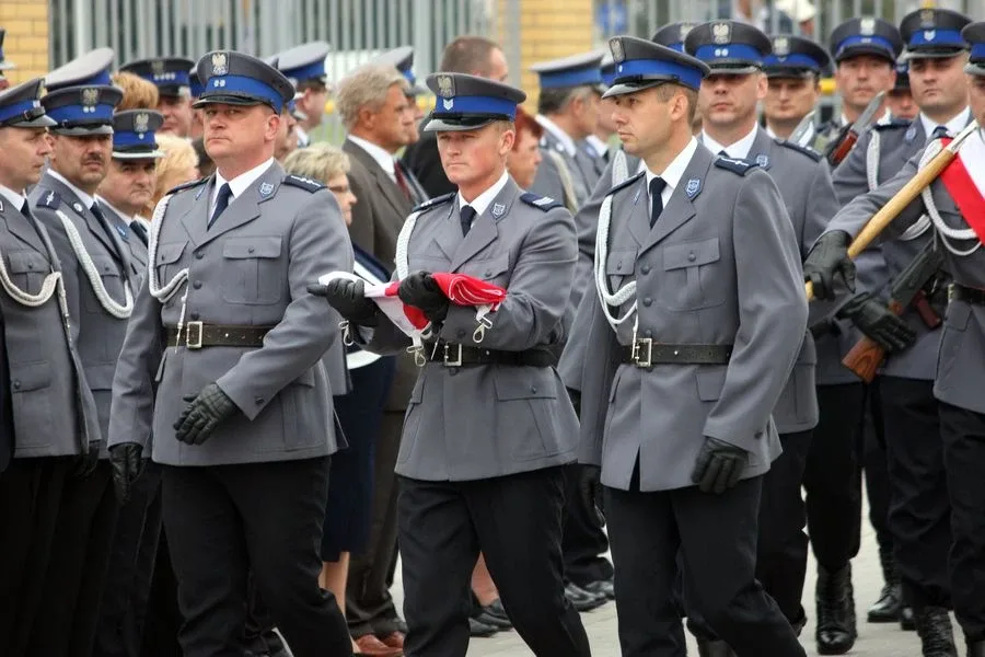 Ostrowscy policjanci odznaczeni (zdjęcia, wideo)