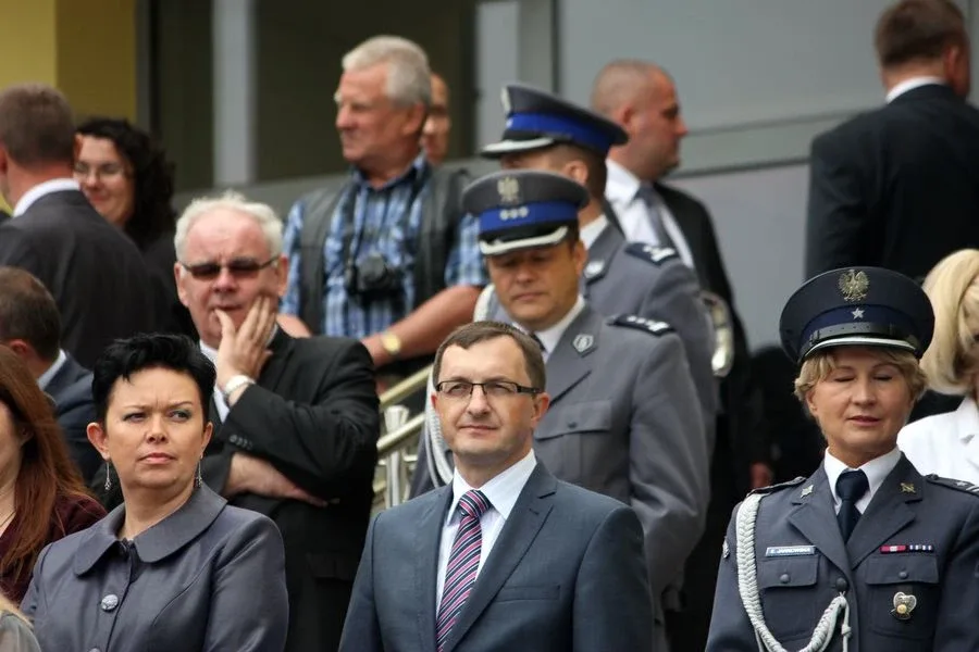 Ostrowscy policjanci odznaczeni (zdjęcia, wideo)
