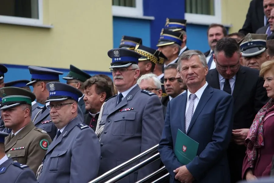 Ostrowscy policjanci odznaczeni (zdjęcia, wideo)