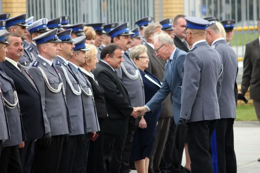 Ostrowscy policjanci odznaczeni (zdjęcia, wideo)