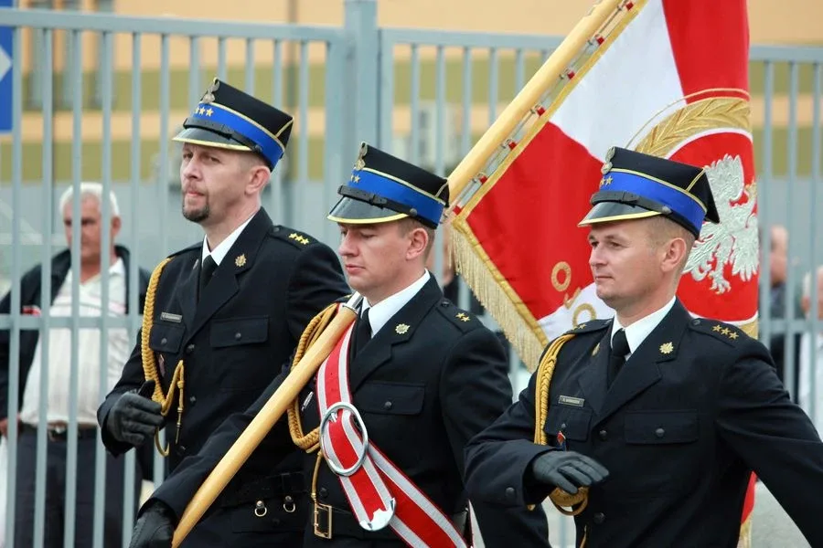 Ostrowscy policjanci odznaczeni (zdjęcia, wideo)