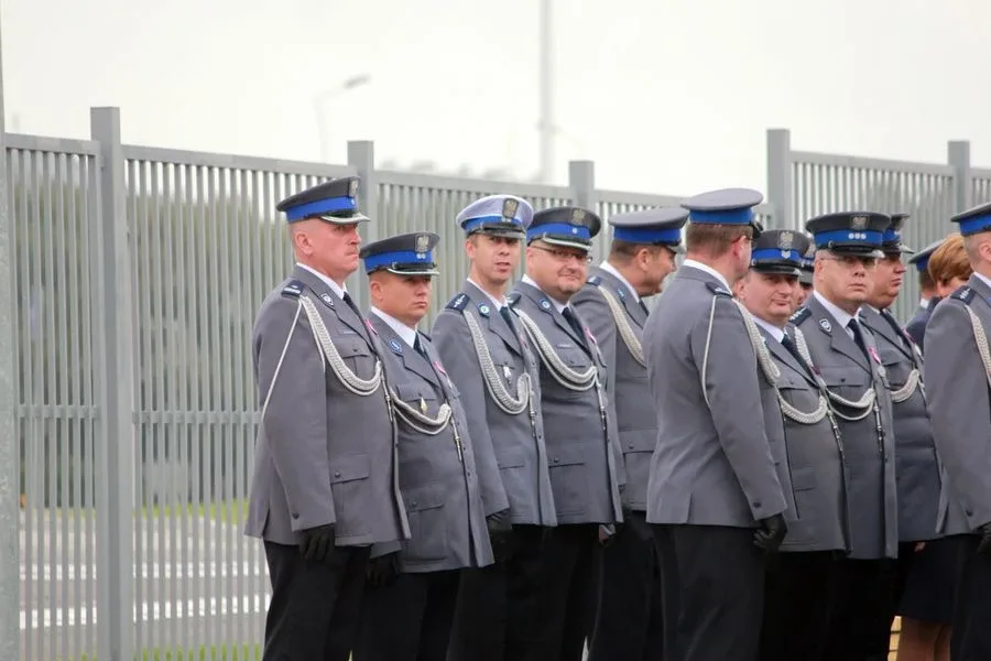 Ostrowscy policjanci odznaczeni (zdjęcia, wideo)